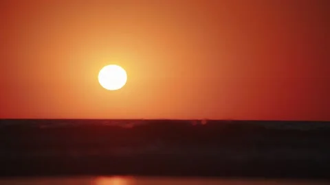 Sunset in sea Stockbeeldmateriaal 237758274