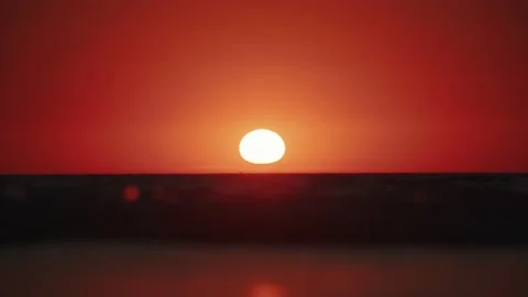 Sunset in sea Stockbeeldmateriaal 237758387