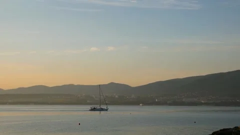 Sunset on the sea with a ship Vídeos de archivo 134286315