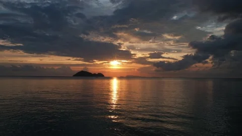 Sunset on the sea. Thailand, Phangan Stock Footage 133802416