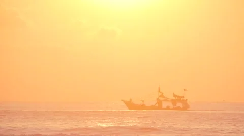 Sunset Ship 96FPS Stock Footage 44386010