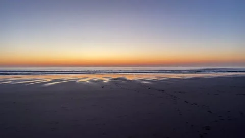 Sunset shore Stockbeeldmateriaal 232796887