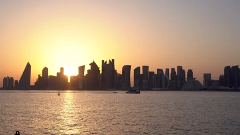 Sunset Silhouette of the Doha City Skyline Stock-Footage 336565243