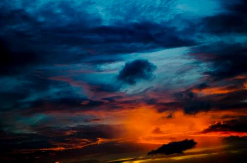 Sunset sky background with clouds Foto stock