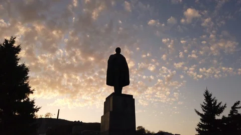 Sunset sky Monument. Lenin monument. The clouds - 2. 動画素材 119711330