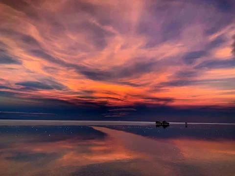 Sunset sky purple clouds Stock-Fotos