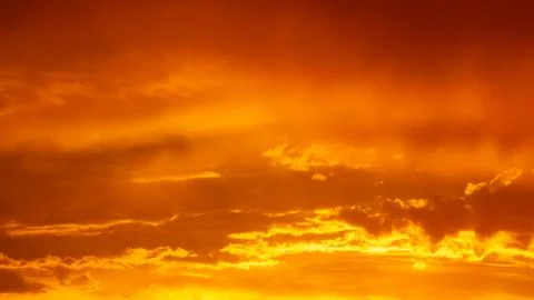 Sunset sky with stunning clouds in the background. Horizontal banner, story. Foto stock