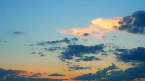 A sunset sky timelapse video. Video stock 338054423