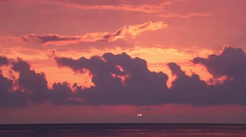 Sunset skyline with moving clouds. Time lapse 動画素材 44118360