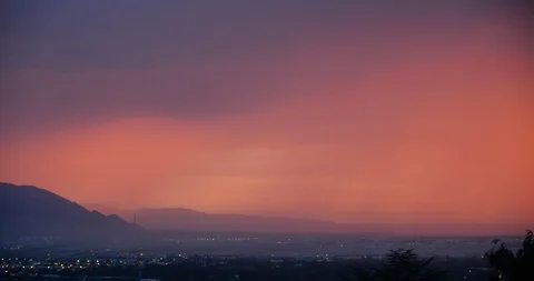Sunset SLC and flash of lightning Vídeos de archivo 104111076