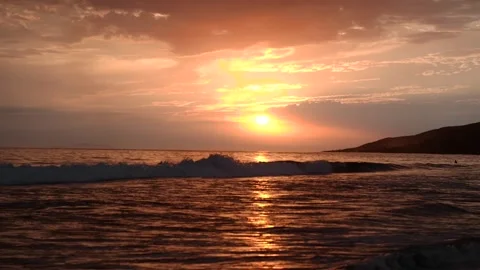 Sunset Surf Malibu 120fps 2k Vídeo Stock 284681014