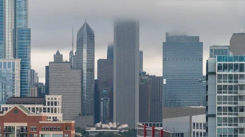 Sunset time-lapse of fog through downtown Chicago 動画素材 102906413