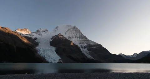 Sunset time lapse of mount Robson and Berg lake time lapse Stock Footage 115793627