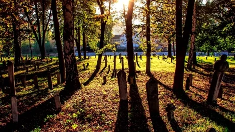 Sunset time lapse at an old cemetery Stock-Footage 154385358