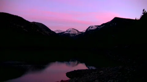 Sunset Time Lapse Over Lake in the Mountains 動画素材 555681