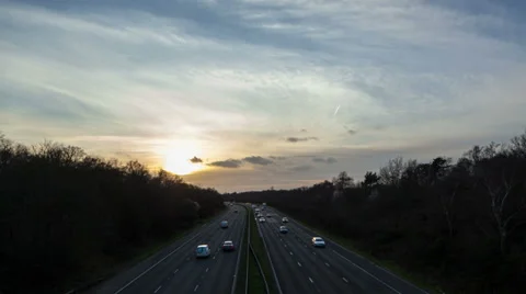 Sunset time lapse over London motorway 4K 스톡 동영상 35910825