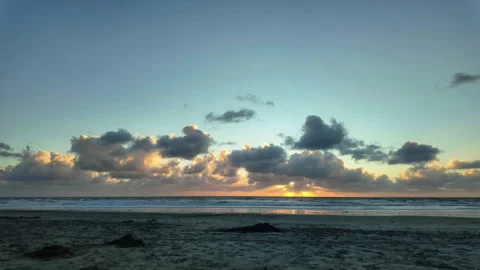 Sunset - Time lapse over the ocean Vídeo Stock 345293553