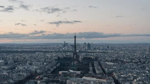 Sunset time lapse of Paris and the Eiffel Tower. Stock Footage 267834039