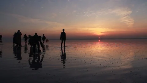 Sunset time lapse people taking pictures Stock Footage 108216529