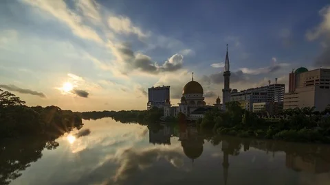 Sunset Time Lapse : Scenery of sunset at The Royal Klang Mosque, Klang City Stock Footage 77841791
