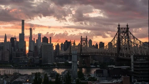 Sunset time lapse. Skyline of Manhattan with Queensboro bridge. NYC. Video stock 125321647