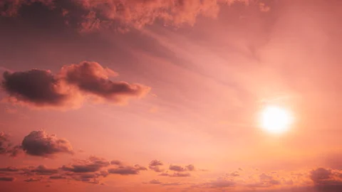Sunset Time Lapse Time-lapse In Yellow, Orange Colors. Sunrays In Dramatic Sky. Vídeos de archivo 318408631