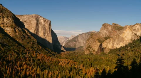 Sunset time lapse of Yosemite Valley from Tunnel View. 動画素材 67168091