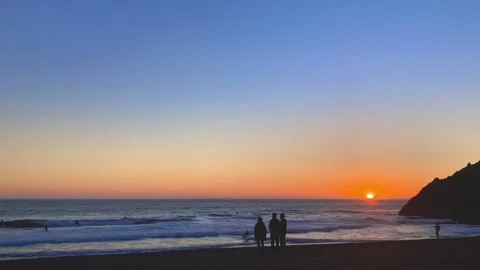 Sunset timelapse on beach Stockbeeldmateriaal 149940945