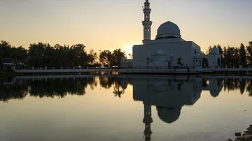 Sunset timelapse at Floating mosque, Terengganu Stock Footage 85660000
