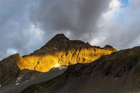 Sunset timelapse on the mountain "Le Sirac" in the Massif des Ecrins Stock Footage 139798572