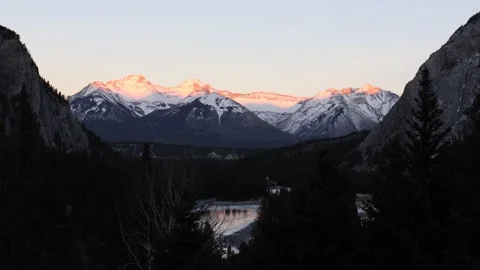 Sunset Timelapse over Banff Mountains Stock-Footage 154294950