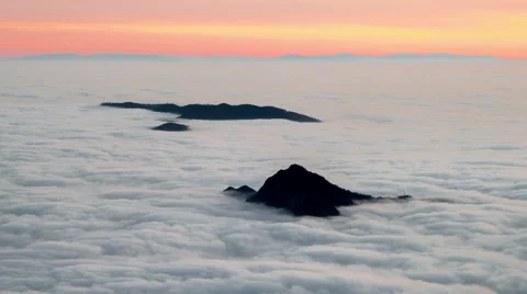 Sunset timelapse over the clouds Video stock 62774965