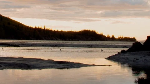 Sunset Timelapse over Hope Alaska with Wildlife and Rain 動画素材 86180128