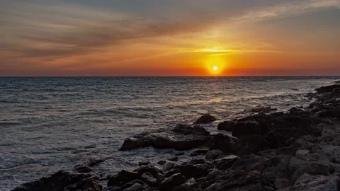 Sunset timelapse over the sea Video stock 131178187