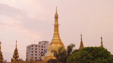 Sunset timelapse over Sule Pagoda, Yangon Stock Footage 33625202