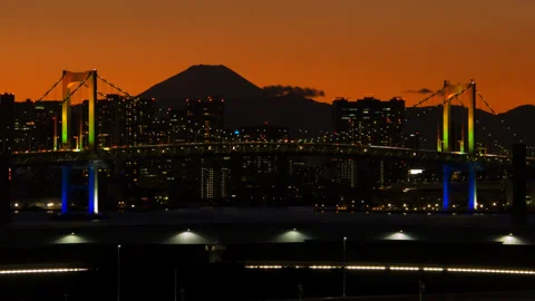 Sunset Timelapse of Rainbow Bridge and Mount Fuji Video stock 327599575