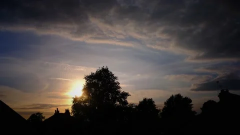 Sunset Timelapse with Urban Treescape Video stock 147124078