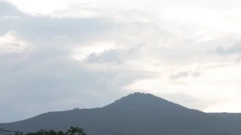 Sunset Timelipse dancing clouds 스톡 동영상 132611711