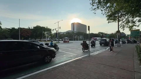 Sunset Traffic and Cityscape, Manila 4K 60fps Video stock 338400408
