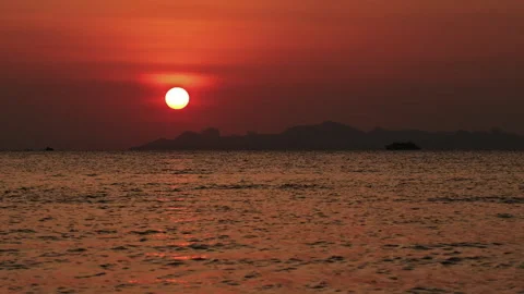 Sunset on tropical sea. time lapse. Stock Footage 332184221
