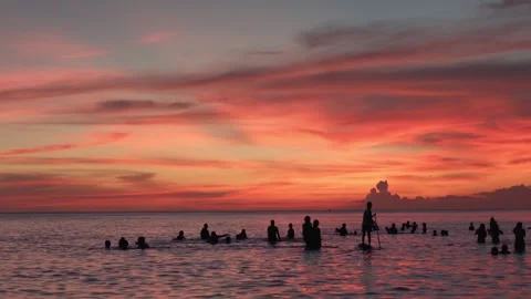 Sunset at tropical White beach, Boracay island, Philippines. 스톡 동영상 312055780