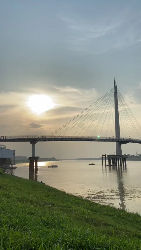 Sunset under the pedestrian bridge Stock Footage 276675917