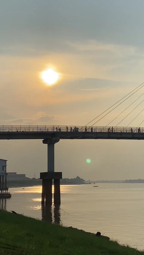 Sunset under the pedestrian bridge Stock Footage 276675929
