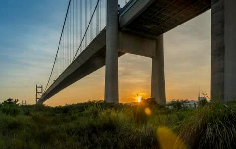 Sunset Under The Tsing Ma Bridge Of Hong Kong Fotos Stock