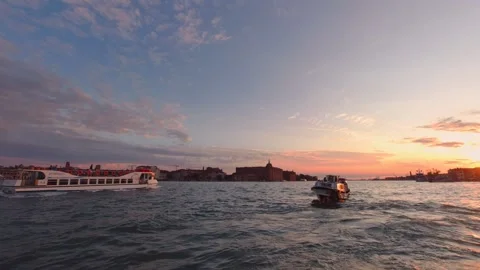 Sunset in Venice Vídeos de archivo 191046794