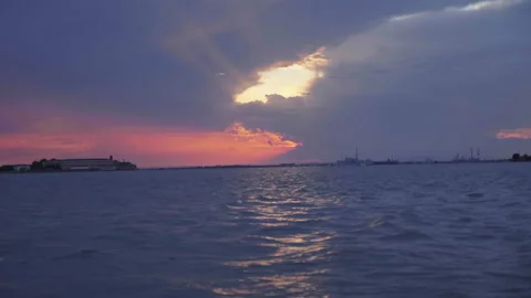 Sunset in venice lagoon 스톡 동영상 161185473