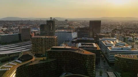 Sunset in Vienna, Austria - Drone view Foto stock