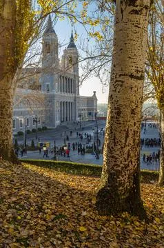 Sunset view of the Almudena cathedral in the background, Madrid, Spain Foto stock