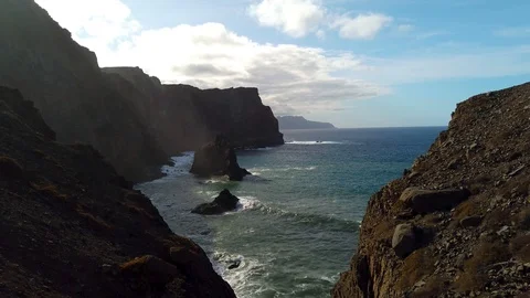 Sunset view of the bay in Ponta de Sao Lourenco Stock Footage 118021327