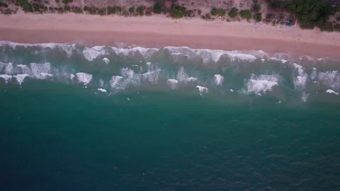 Sunset with a view of the beach and the ocean Video stock 246617347